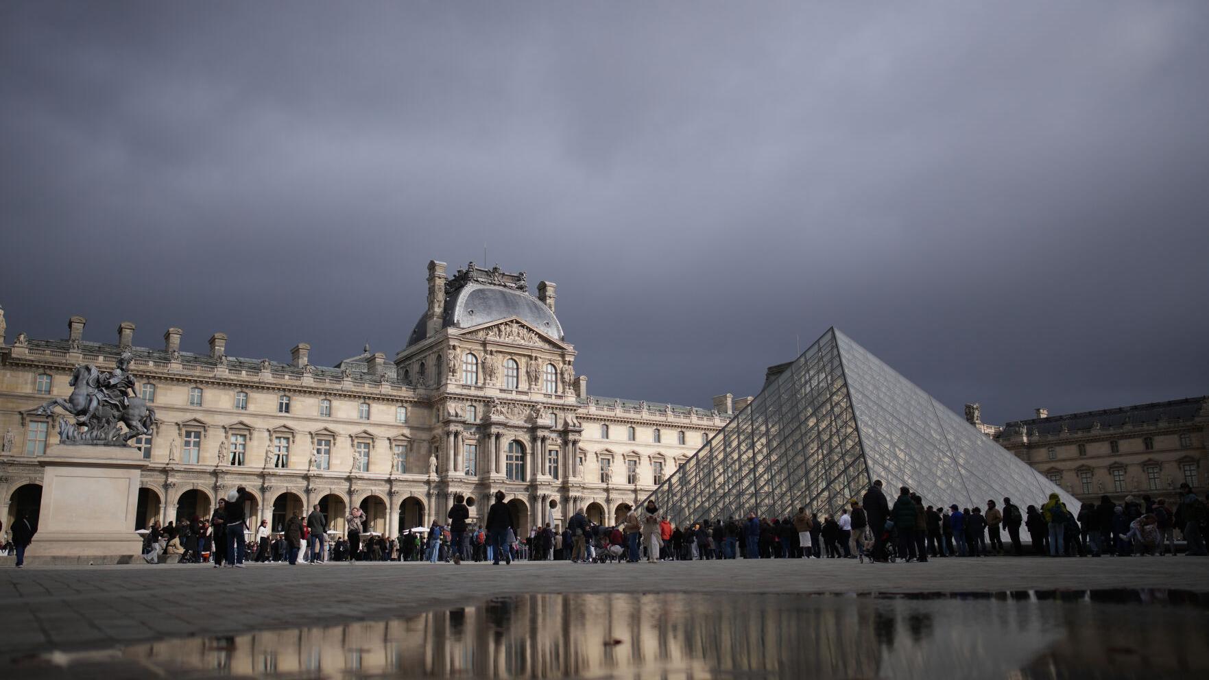 5 more arrests as Louvre jewel heist probe deepens and key details emerge